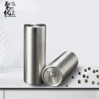 Design Sense Creative Seasoning Bottle BBQ Seasoning Jar Stainless Steel Seasoning Bottle with Hole 