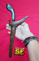Keris Bilah Kuningan seni rajah kaligrafi.