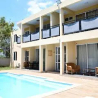 โรงแรม Martello Apartments 3 Min Walking distance from Beach