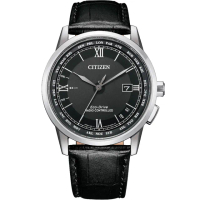 【CITIZEN 星辰】限量經典 萬年曆Eco-Drive 光動能電波對時 男錶 手錶(CB0151-19E 慶端午/指針手錶/包粽)