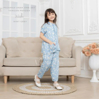 One Set Piyama Rayon Pendek Anak Motif Irish Pasti Ori