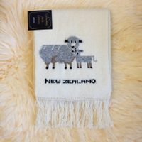 紐西蘭100%純羊毛圍巾*天然羊毛米白色(羊咩咩)