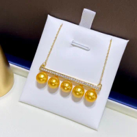 Balanced gold pearl pendant, multi pearl, comparable to Nanyang gold pearl 18KGP