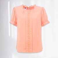 【ILEY 伊蕾】優雅幾何圖樣蕾絲上衣(粉色；M-XL；1232011173)