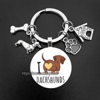 I Love Dachshund Keychain Cute Animal sausage dog Keychain I Love My Dog Keyring Gift for Woman Man Jewelry