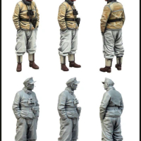1/35 Scale Unpainted Resin Figure Panzer Crewman GK figure