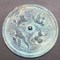 Fine antique bronze mirror with peacock pattern of Han Dynasty