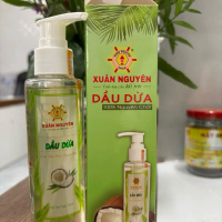 DẦU DỪA XUÂN NGUYÊN  Dầu dừa của Xuân Nguyên được chiết xuất từ cơm dừa khô 100%.chai dạng vòi xịt 1
