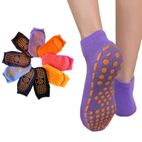 Non Slip Kids Trampoline Socks For Toddler Children Teenagers Grip Socks For Boys Girls