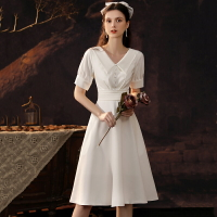 輕婚紗緞面簡約法式復古氣質領證登記小白裙平時可穿訂婚禮服夏季