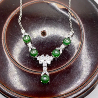 Giok jadeite feicui burma tipe a kalung perak bentuk donat