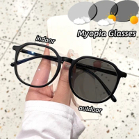 Anti-blue Light Optical Myopia Finished Glasses Black Frame Photochromic Myopic Glasses Female Fashion Near Sight Glasses