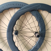 Road 700C Carbon Wheels Disc Brake Clincher 65mm Tubeless Carbon Bike Wheelset 8 Colors Available