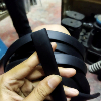 karet list helm atau mobil lebar 2cm / 20mm untuk ketebalan 3-5mm