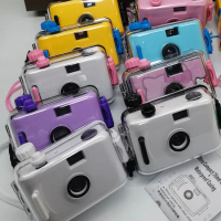 Bulk vintage film cameras, 135 type film, waterproof point-and-shoot cameras, cartoon student photog