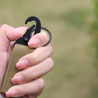 2pcs Outdoor Climbing Camping Tactical Hanging Buckle Molle Nylon Webbing Belt Triangle Buckle Tool Accessory Carabiner Keychain