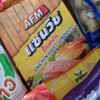 sosej thai. sandwich,cheese tofu, telor masin, keladi, ketam mini, cheese mini,  tofu, ketam jumbo, 