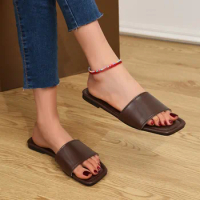 2024 slippers Soft Artificial Leather Sandals Woman Retro Back Cross Strap Sandalias Ladies Comfy Wide Fit Low Heel Summer Shoes