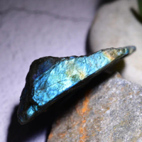 【SmileRocks 石麥】石麥水晶原礦 拉長石水晶原礦No.6205640528(SmilePad 6X6底板)