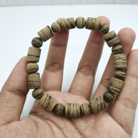 Gelang gaharu Tiger Tarakan natural size 10mm