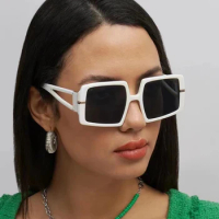 Trendy Brand Square Women Sunglasses New Fashion Oversized Big Black White Cut-Out Arms Sun Glasses UV400 Unisex Shades