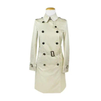 BURBERRY經典雙排鈕扣中長版女款風衣外套(米色)