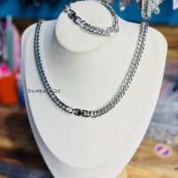 SATU SET KALUNG DAN GELANG RANTAI TITANIUM JEPIT JAM 7MM PRIA DAN WANITA ANTIKARAT DAN ANTI PUDAR