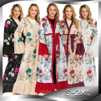 Fashion Muslim Women Abaya Spring 2019 New Arrival Muslimah Caftans and Jubah Black lace Floral Embroidery Flare Sleeve