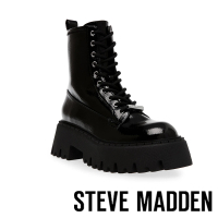【STEVE MADDEN】OVER-RIDE 厚底綁帶中筒靴(漆皮黑)