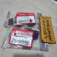 SEAL SIL SHOCK SOK BREAKER DEPAN SET KANAN KIRI BEAT VARIO SCOOPY SPACY SUPRA X 125 KARISMA 51490KGH