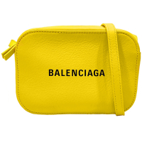 【Balenciaga 巴黎世家】552372 經典EVERYDAY系列品牌字母烙印小牛皮相機斜背包 (黃色-XS號)