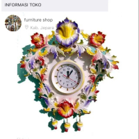 jam dinding motif mawar warna kayu jati