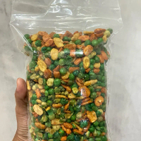 Kacang Koro Mix 500gr Kemasan standing pouch- Snack Kacang Mix Rasa Pedas & Manis Cocok Untuk Camila