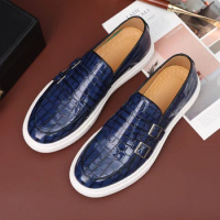New Men's Charm Crocodile Pattern Monk Strap Leather Leisure Shoes Male Comfortable Thick Bottom Loafers Zapatos Hombre