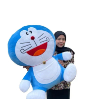 Anak patung mainan Doraemon