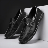 Boat Shoes Daily Slip-On Shoes Classics Breathable Man Loafers Fashion Casual Leather Shoes