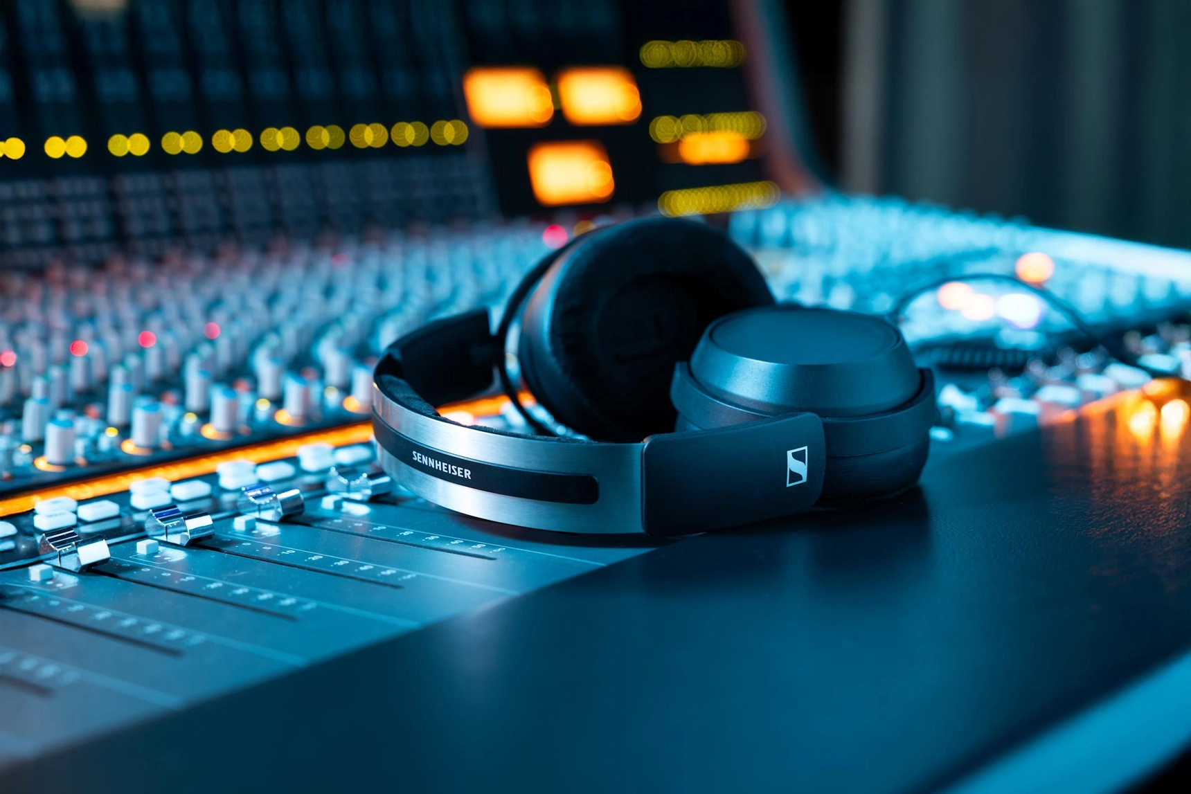 Sennheiser HD 480 Pro が登場：プロフェッショナルオーディオ向け 479
