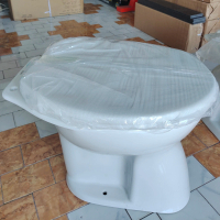 kloset duduk siram toto toilet dewantara pare kediri