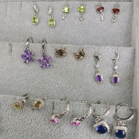 anting asli batu alam natural silahkan dipilih sesuai varian dietalase
