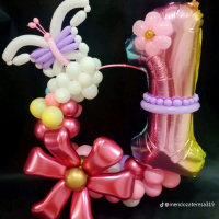 STANDING BALLOON BACKDROP Dekorasi Pesta dengan Motif Kupu-kupu dan Bunga Warna-warni untuk Acara Sp