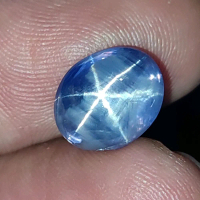 Batu Permata Biru Safir Star 8.45 ct Ceylon-Srilanka Asli dengan Kilauan Bintang Menakjubkan Unheate