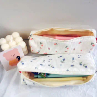 Kawaii Floral Fresh Style Pencil Bag Small Flowers Pencil Cases Cute Simple Pen Bag Storage Bags School Supplies Stationery Gif