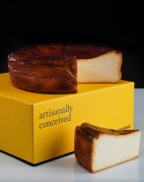 [Cat & the Fiddle] Basque Burnt Cheesecake Halal