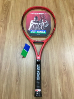 Yonex V-Core 100 專業網球拍 (火焰紅)