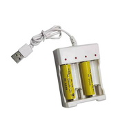 USB式 鎳氫電池充電器(可充三號與四號電池) (可一次充四顆)