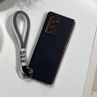 Luxury Black White Strap Cord Chain Phone Case For Samsung Galaxy Z Fold 6 Z Fold 5 Z Fold 5 Z Fold 3 2 5G Folding Cover Funda