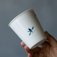 手繪蘭花茶杯家用手握杯陶瓷大號品茗杯個人專用主人杯日式茶水杯