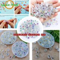50pcs Manik Manik Huruf Mote Huruf Uk 10mm Bulat Pipih Bahan Meronce Kerajinan Craft
