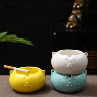 Cartoon Anti-fly Ash Cute Ashtray Living Room Creativity Cat Portable Ashtray Painted Pottery Craft Ornament Home Accessories