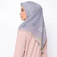 Zaskia mecca hijab scraft series anggrek hitam